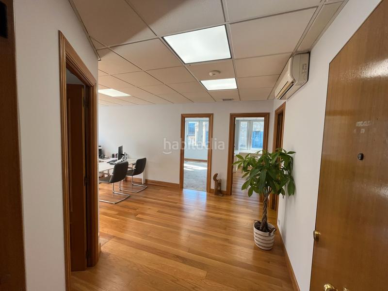 Foto 8f29bf4f-4b5b-4167-88e4-e9dd6143292b. Affitto ufficio in hondarribia kalea 11 in Área Romántica Donostia - San Sebastián