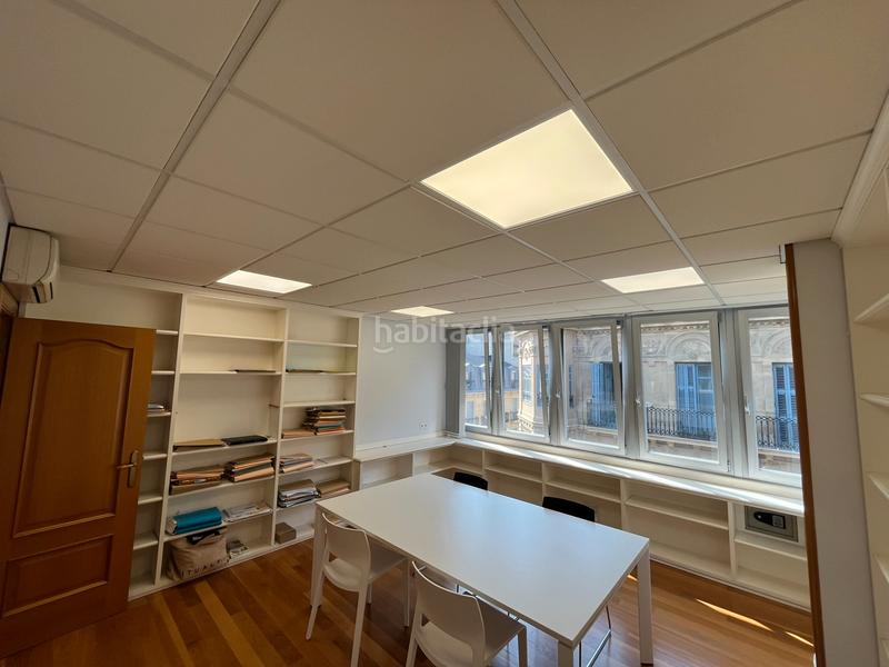 Foto 1a9918a7-a2d6-4459-b7f3-24dcece43d5c. Location bureau dans hondarribia kalea 11 dans Área Romántica Donostia - San Sebastián
