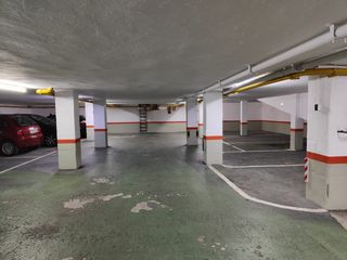 Miete Autoparkplatz in San martzial kalea 50. Alquiler plaza garaje en centro donostia