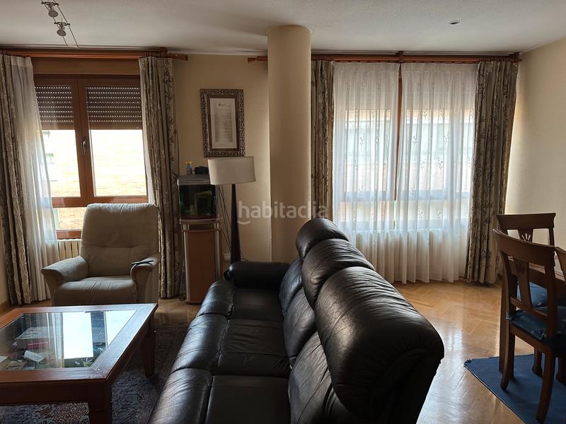 Foto d47d5890-3d27-4d47-a0c6-88fc2ee2ac53. Duplex con riscaldamento parcheggio in Centro Segovia