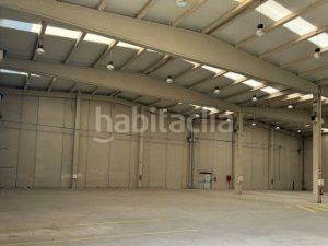 Foto b4a581ab-c16e-4a88-b524-13af58eb4158. Industrial building in Valverde del Majano