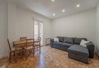 Location Appartement  Calle la judería nueva. Piso recién reformado en alquiler en el centro de segovia.
