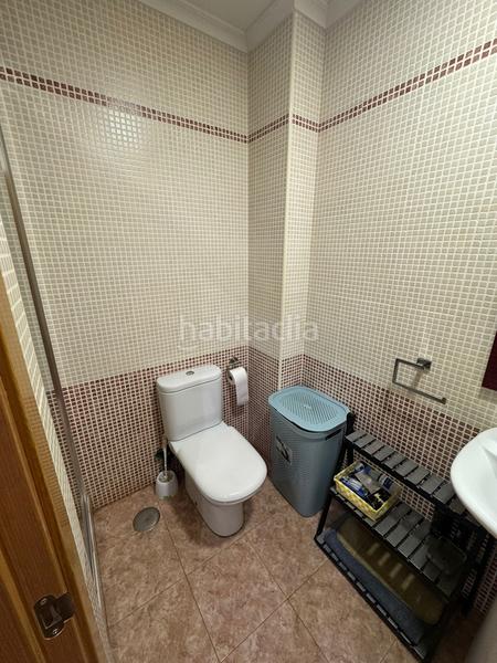 Foto e2c5bcec-f535-4935-9983-e3bd84156d0d. Chalet  adosado en esquina de tres dormitorios y dos baños en venta en Roda de Eresma