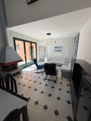 Chalet in Calle esquileo 10. Chalet individual con parcela y piscina en venta en torrecaballe