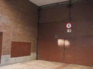 Miete Autoparkplatz in Calle de seco 1c