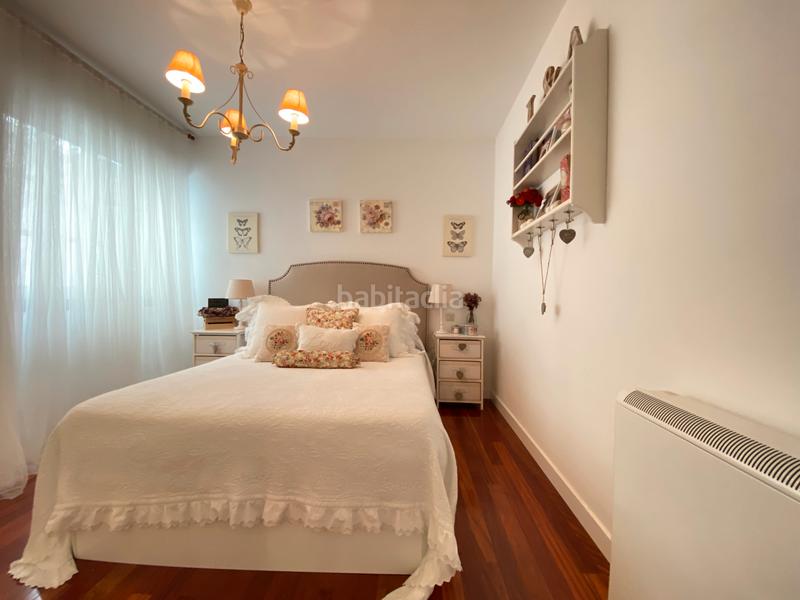 Foto 9090fae9-90e2-4265-8586-1066e01e6c16. Appartamento con riscaldamento parcheggio in San Lázaro - Meixonfrío Santiago de Compostela