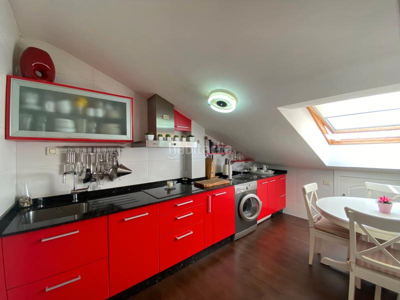 Foto 782b1159-25e3-4d29-8696-7036baa8f01c. Etagenwohnung mit heizung parking in San Lázaro - Meixonfrío Santiago de Compostela