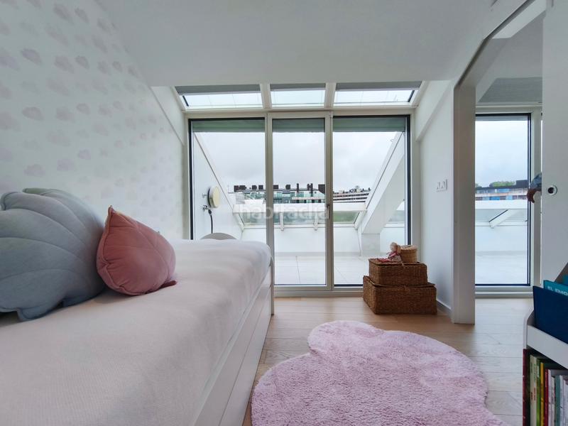 Foto 7e001ca7-ab8f-45f0-aef6-10883040a1a3. Dúplex amb calefacció aparcament piscina a Conxo Santiago de Compostela