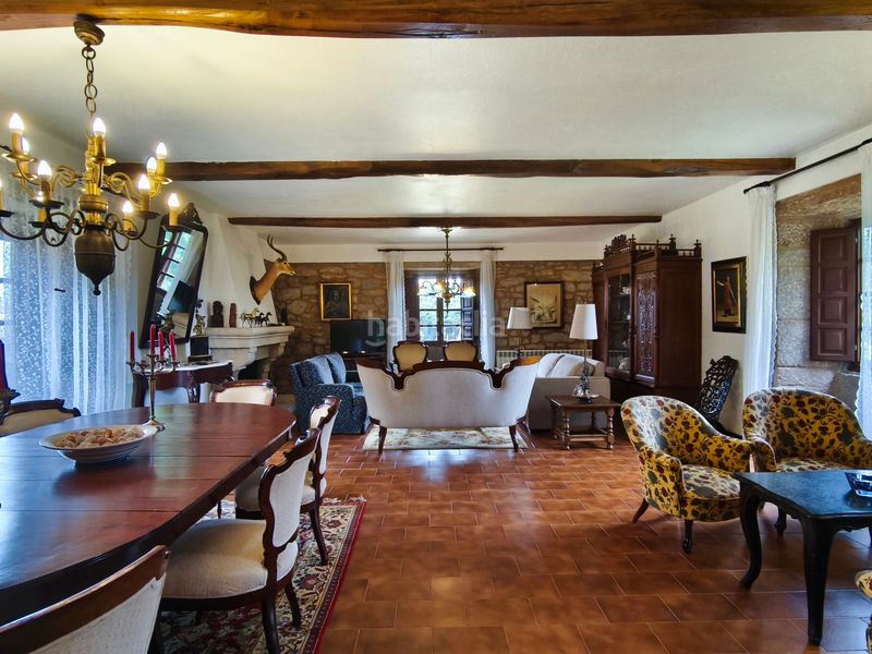 Foto 1641a764-5a93-454c-946e-10afaf6f1c3c. Casa amb xemeneia calefacció aparcament a Castiñeiriño - Cruceiro de Sar Santiago de Compostela