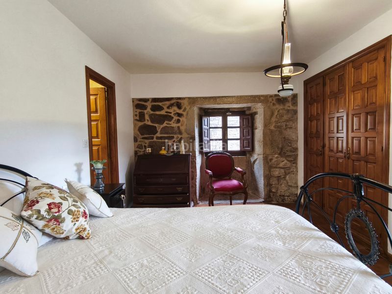 Foto 32e79b04-c9f5-4663-875b-6d57616a6d4b. Casa amb xemeneia calefacció aparcament a Castiñeiriño - Cruceiro de Sar Santiago de Compostela