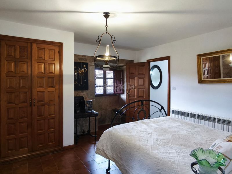 Foto 3b974607-e331-47d1-94fd-d124cec26de0. Casa amb xemeneia calefacció aparcament a Castiñeiriño - Cruceiro de Sar Santiago de Compostela