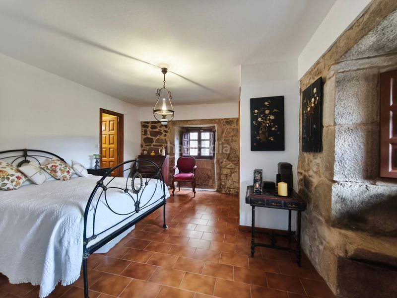 Foto 5d6506aa-1994-4f2d-b272-7d3faf5a8c52. Casa amb xemeneia calefacció aparcament a Castiñeiriño - Cruceiro de Sar Santiago de Compostela