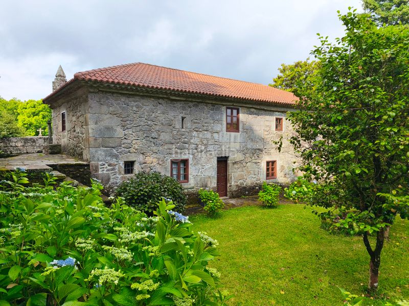 Foto 827d2403-7138-4fff-8ff8-59baa0c2daa5. Casa amb xemeneia calefacció aparcament a Castiñeiriño - Cruceiro de Sar Santiago de Compostela