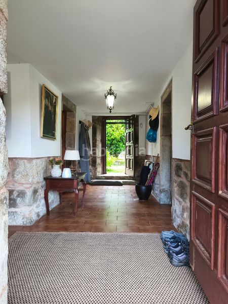 Foto dfe2a356-331d-4019-9900-8aafe5aa5f6f. Casa amb xemeneia calefacció aparcament a Castiñeiriño - Cruceiro de Sar Santiago de Compostela