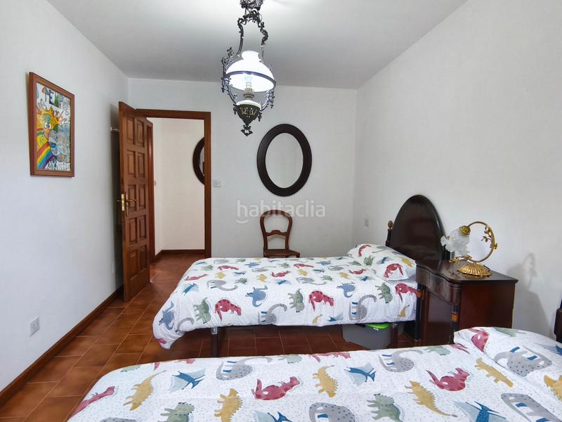 Foto 4011a46a-748a-4335-8d84-bf1ea4e58f9b. Masia amb xemeneia calefacció aparcament a Castiñeiriño - Cruceiro de Sar Santiago de Compostela