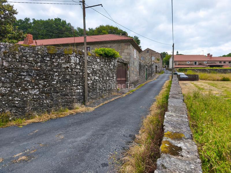 Foto 4d7f22a0-2103-46e5-904b-96cb6b072163. Masia amb xemeneia calefacció aparcament a Castiñeiriño - Cruceiro de Sar Santiago de Compostela