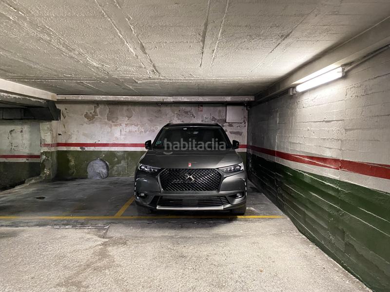 Foto e5676b64-2fcd-4fb3-a757-2378d7937438. Flat with heating parking in Ensanche - Sar Santiago de Compostela