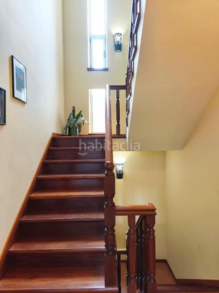 Foto 3db3b6b0-c3bb-43cb-97cf-1d9cb2d549d1. Chalet con riscaldamento parcheggio in Parroquias de Santiago Santiago de Compostela