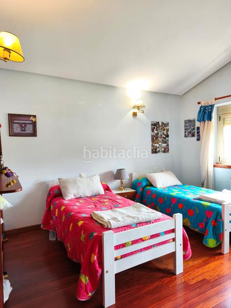 Foto d5240ccb-2591-4181-9970-0413a5e98cf7. Chalet con riscaldamento parcheggio in Parroquias de Santiago Santiago de Compostela