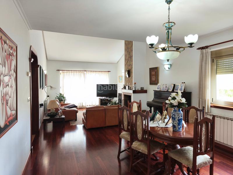 Foto e69edb8d-f026-483e-9161-a5b5f912da13. Chalet con riscaldamento parcheggio in Parroquias de Santiago Santiago de Compostela