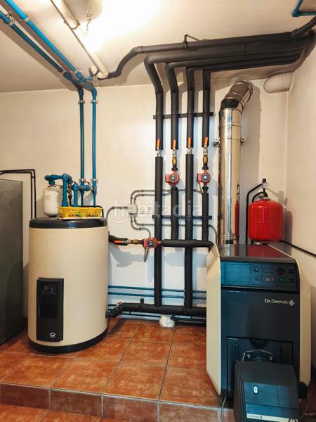 Foto 26914656-ba3e-4280-9eb8-ca2f176d7f07. Xalet amb calefacció aparcament a Parroquias de Santiago Santiago de Compostela