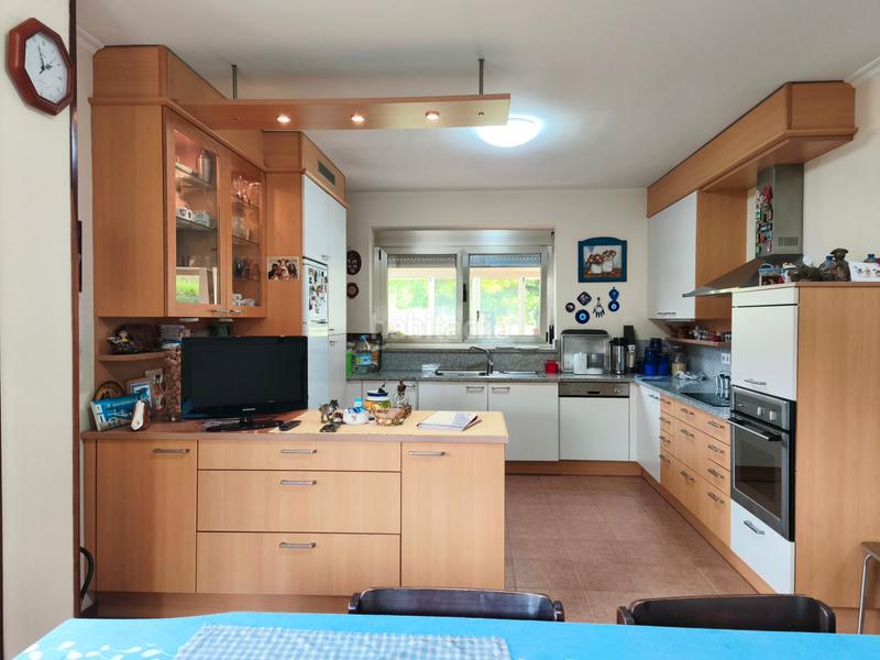 Foto 29e16f16-3a10-443d-a25d-469e77332ec0. Xalet amb calefacció aparcament a Parroquias de Santiago Santiago de Compostela