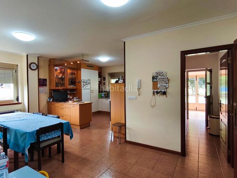 Foto f402f393-3fda-49f9-86c4-4243b493078b. Xalet amb calefacció aparcament a Parroquias de Santiago Santiago de Compostela