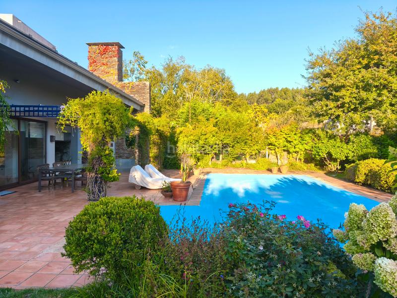 Foto 2833af6f-449c-4fbe-a189-7bf2d7f5f751. Chalet en Bugallido Ames