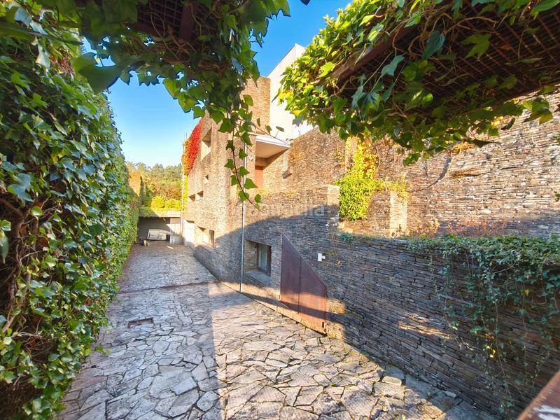 Foto c28bfaec-6d80-4936-9cdf-53ad795c1176. Chalet mit heizung parking pool in Bugallido Ames