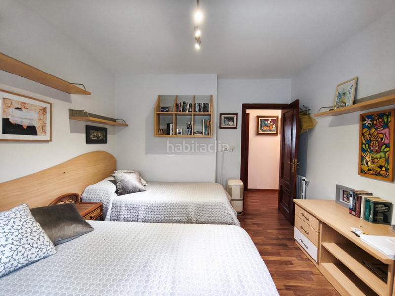 Foto 55e87fa5-59d1-4c56-84a5-e05abc69f5a7. Casa a schiera con riscaldamento parcheggio in Castiñeiriño - Cruceiro de Sar Santiago de Compostela