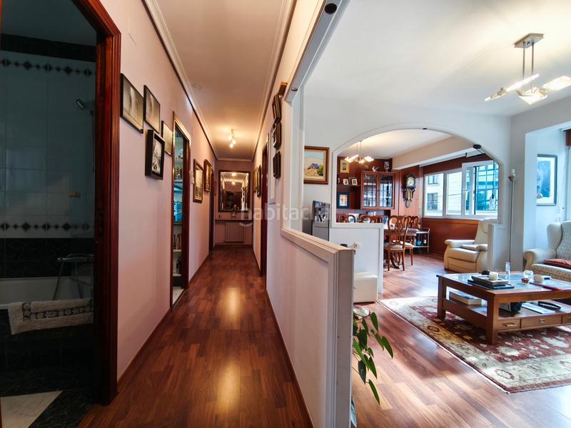 Foto f96367a2-740f-499f-bce6-66cfa104c08a. Casa a schiera con riscaldamento parcheggio in Castiñeiriño - Cruceiro de Sar Santiago de Compostela