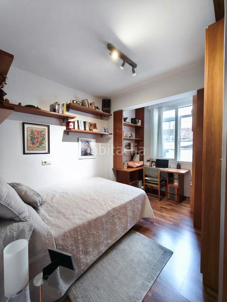 Foto fd067949-f251-46a9-b322-7d0510ccd750. Casa a schiera con riscaldamento parcheggio in Castiñeiriño - Cruceiro de Sar Santiago de Compostela