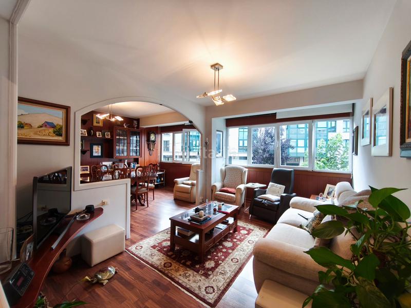 Foto f9f7c91f-f68a-466f-8732-d2dd8182964b. Casa adosada en Castiñeiriño - Cruceiro de Sar Santiago de Compostela