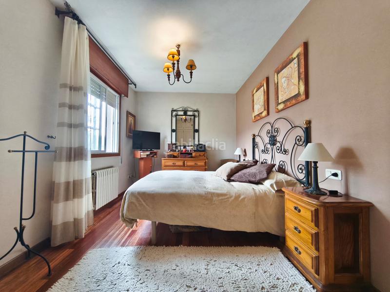 Foto 521d6932-45ca-4ab9-8293-05bc93e9a1ea. Chalet with heating parking in área de Ames Ames