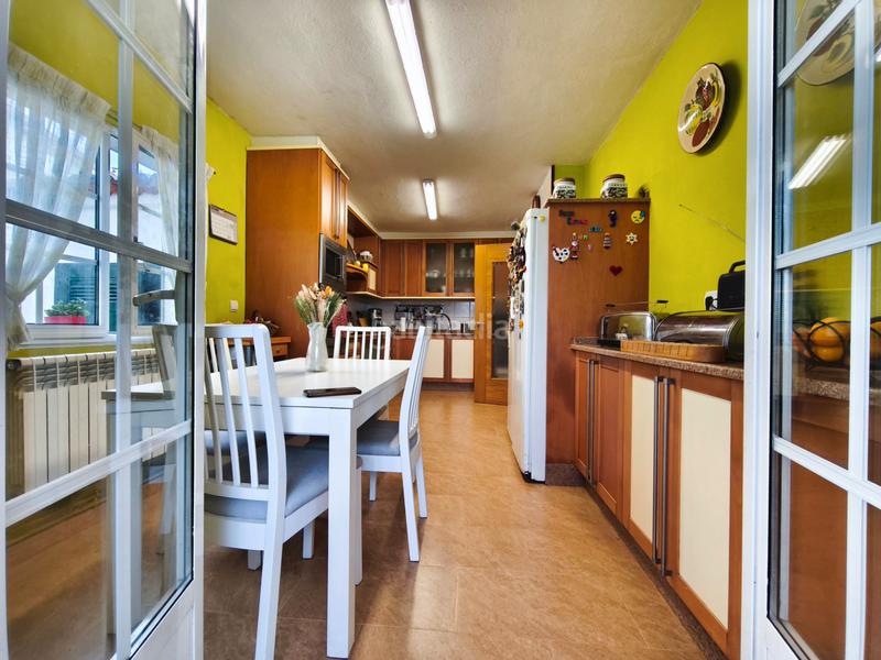 Foto d08c6111-a894-4407-9696-27a773b4f0fd. Chalet with heating parking in área de Ames Ames