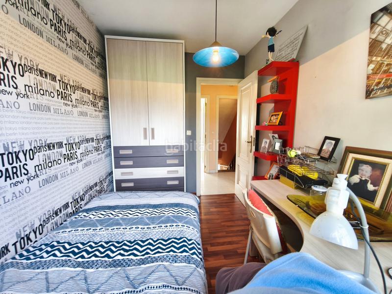 Foto 0ad58d9c-37d0-4440-addb-661364d4d9d4. Chalet avec chauffage parking dans área de Ames Ames