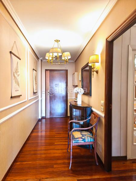 Foto 333d9638-2ede-4836-89c9-646f5bb17e31. Appartamento con riscaldamento parcheggio in Ensanche - Sar Santiago de Compostela