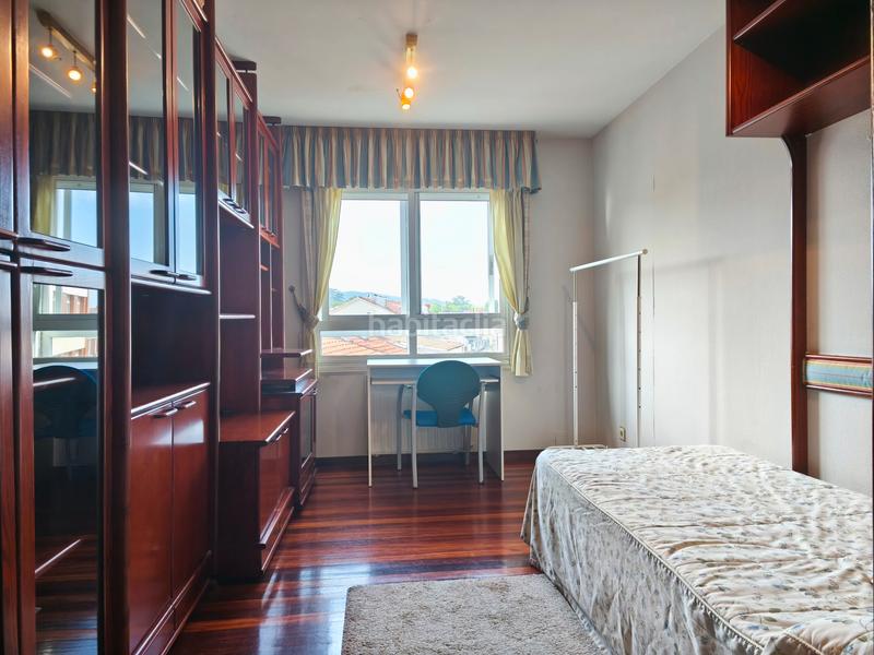 Foto 369f51c8-134e-4172-96c5-f61997eeaaac. Appartamento con riscaldamento parcheggio in Ensanche - Sar Santiago de Compostela