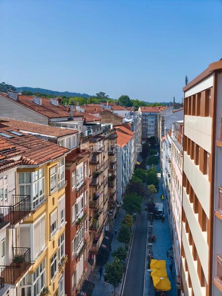 Foto 67871798-2d8a-4b8b-86ce-519188e89927. Piso en Ensanche - Sar Santiago de Compostela