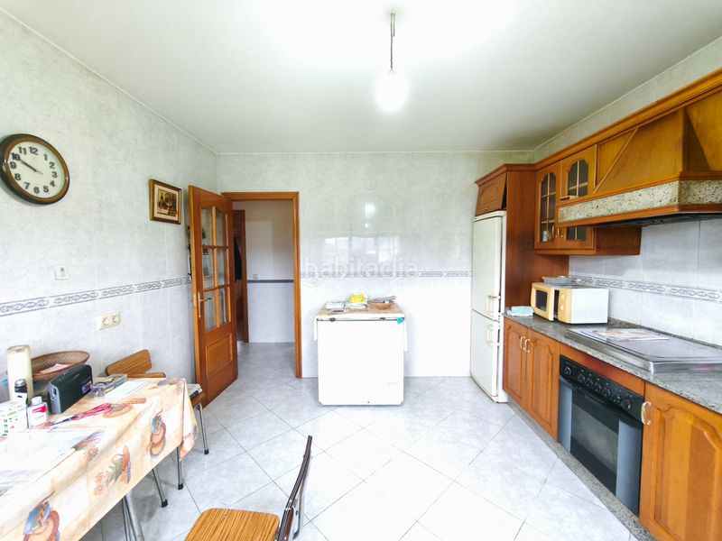 Foto 9f8fb00e-2ea8-4b00-84ca-eaf3f74c9d05. Casa amb calefacció aparcament a Parroquias de Santiago Santiago de Compostela