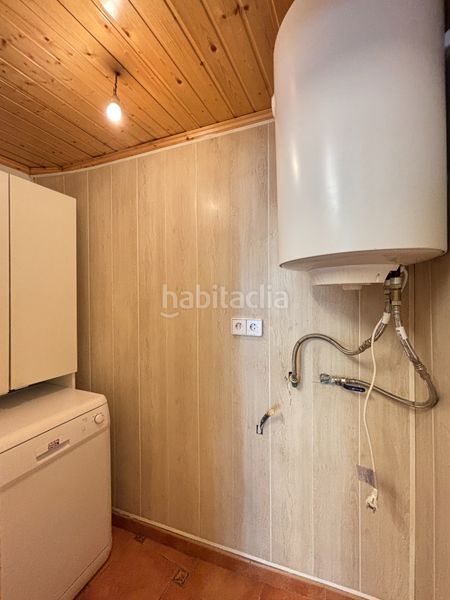 Foto 43bff912-98ca-4af3-9bb7-dfccfead6e78. Casa adossada amb calefacció a Rianxo