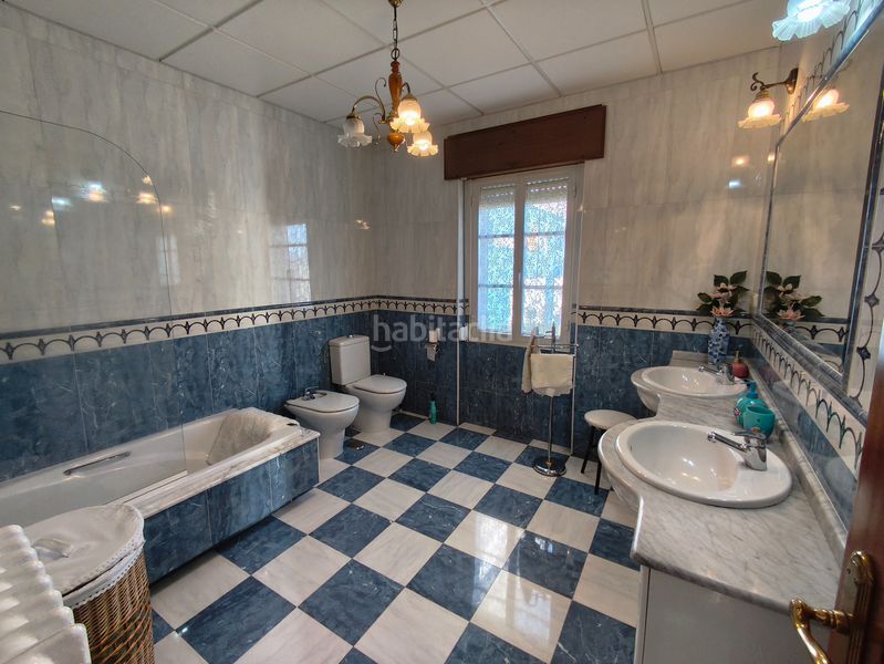 Foto 6ba3b220-b805-436a-bc28-0160e76fd0f3. Xalet amb calefacció a Vedra