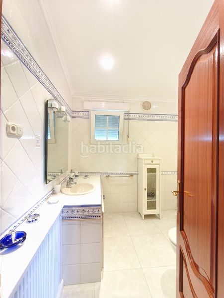 Foto e35f0988-d72d-4782-aec1-a7147c84c1f9. Xalet amb calefacció aparcament piscina a Parroquias de Santiago Santiago de Compostela