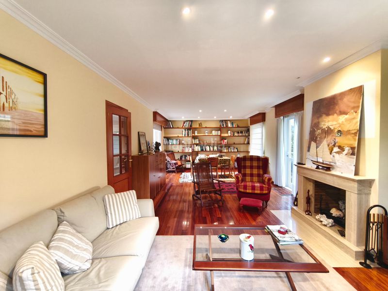 Foto 0e51d5dd-ecff-4e59-9072-249ff4c9b631. Casa pareada en Brión