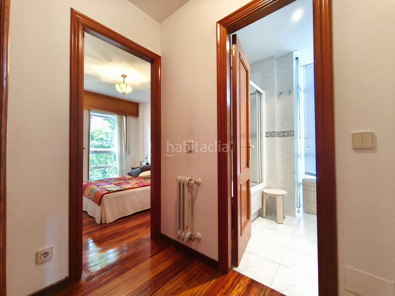 Foto c37aa88c-b03c-49c6-98cd-822614396045. Casa pareada en Brión