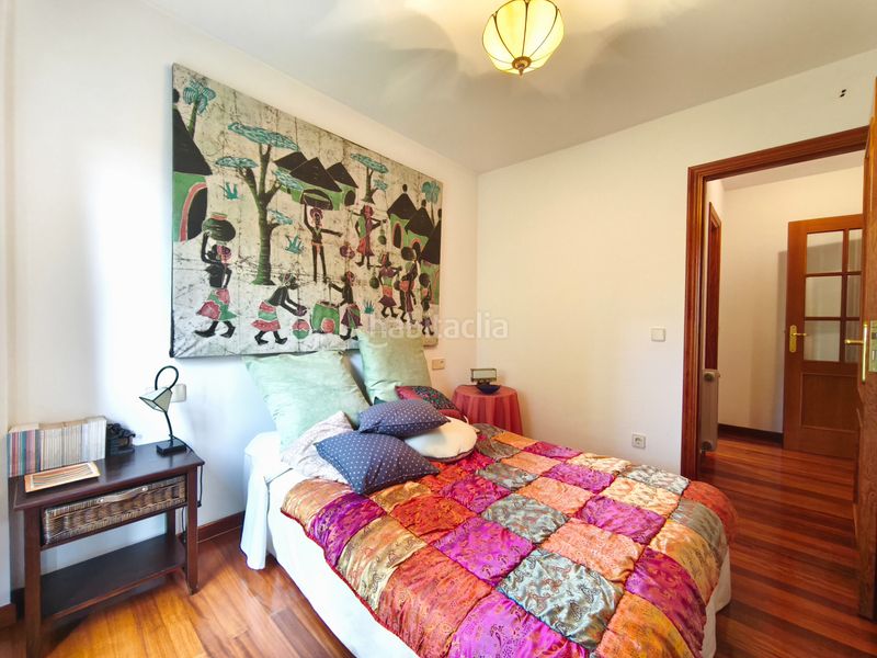 Foto dd5fbbd5-8ef1-4a23-8e41-de6193bed6b8. Casa pareada en Brión