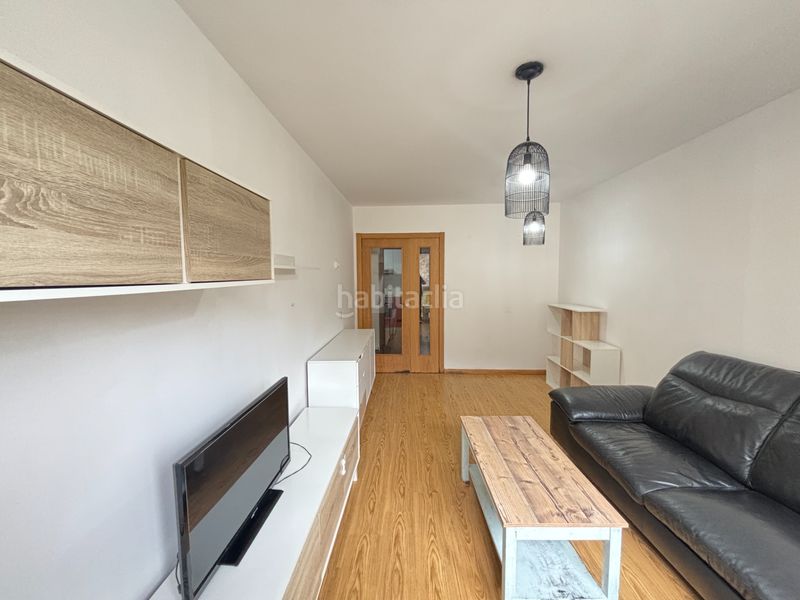 Foto c07b5e40-b806-4b7c-9139-15c6e96bd579. Apartament amb calefacció aparcament a O Milladoiro Ames