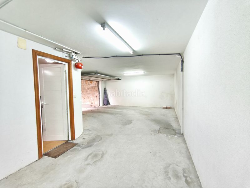 Foto 0d33e822-a94f-461a-8b38-b817040b7982. Casa aparellada amb calefacció aparcament piscina a Brión