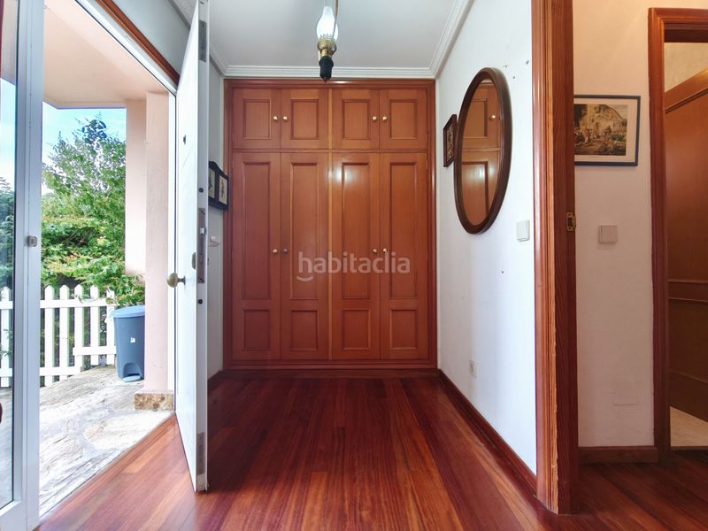 Foto 1399820a-b39d-4645-afd2-d8985c54d01d. Casa aparellada amb calefacció aparcament piscina a Brión