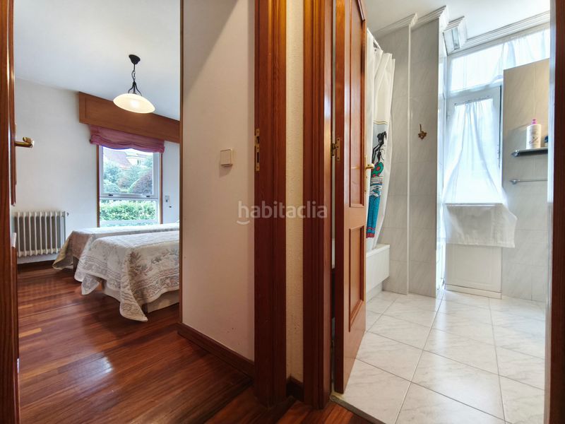 Foto 42ffda46-b7d9-4a8e-acbe-11596d633ee7. Casa aparellada amb calefacció aparcament piscina a Brión